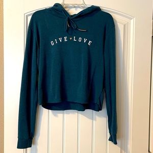 Spiritual Gangster “Give Love” Crop Hoodie